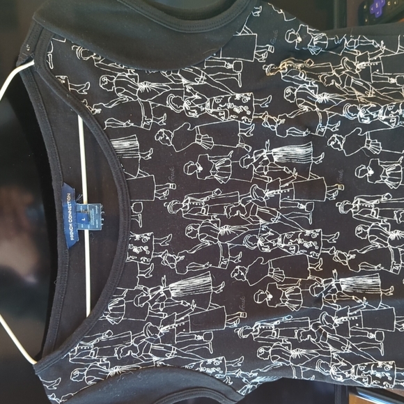 The "people shirt" black, sleeveless barely worn, tag says large, seems small - Picture 4 of 4